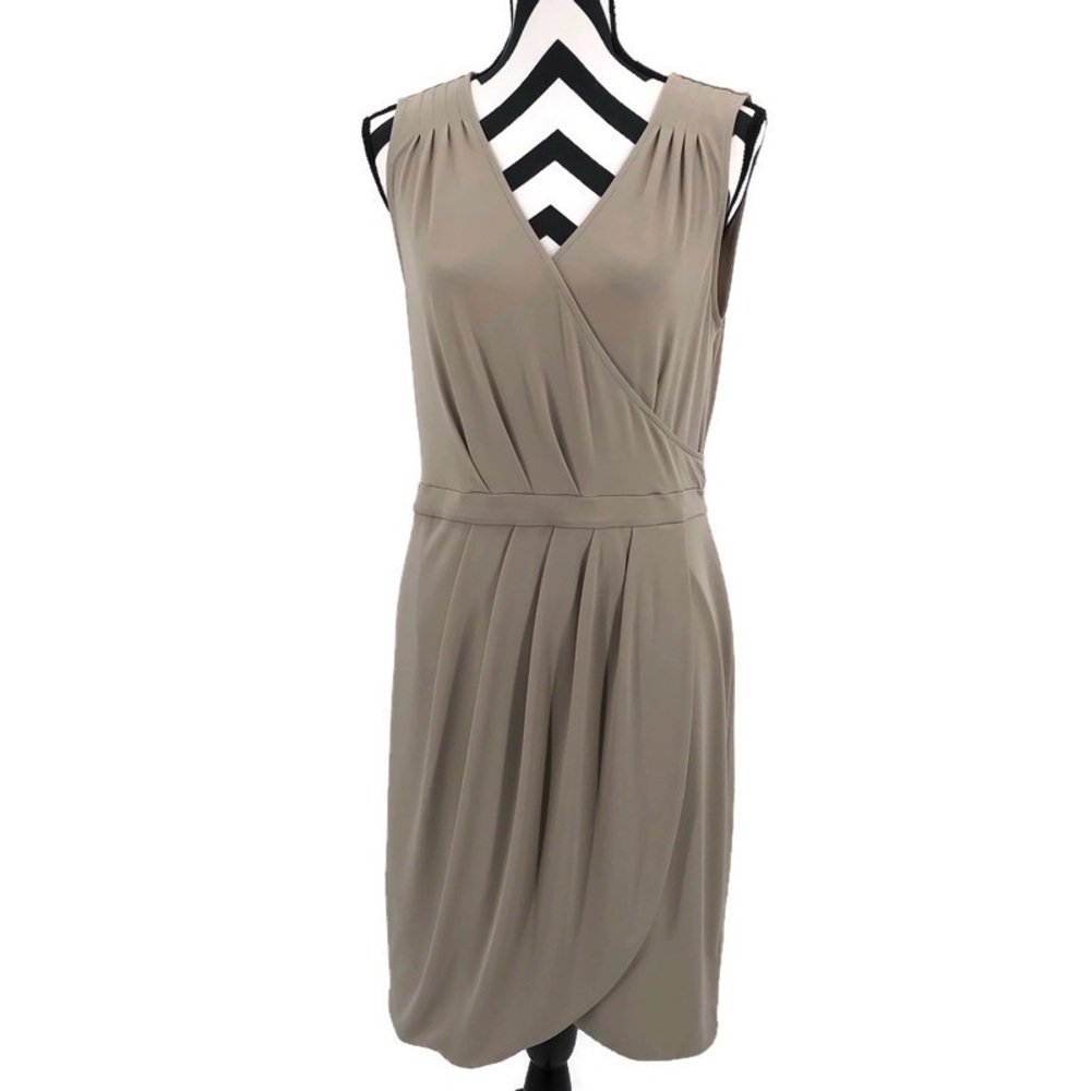 New York & Company Tan Sleeveless Dress